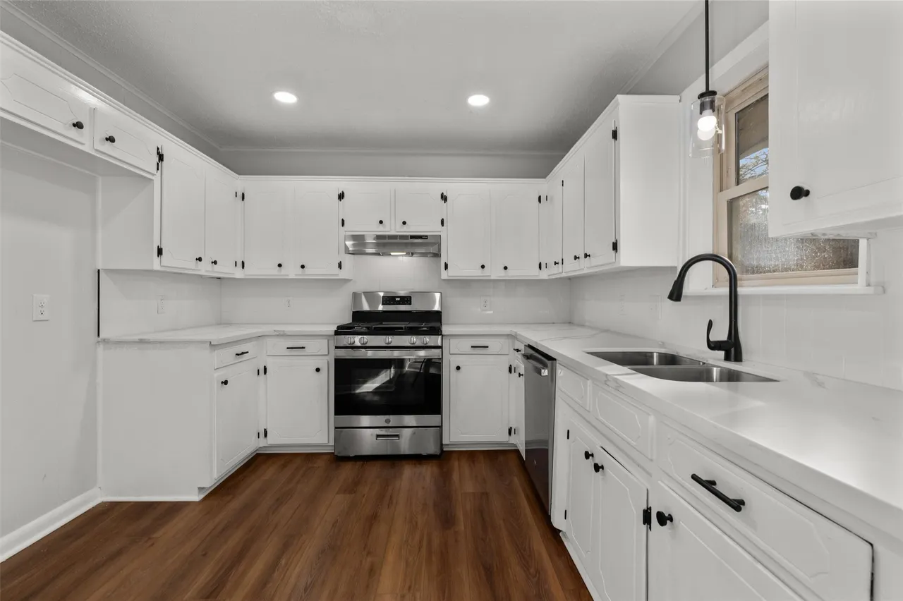 A Haughton Flip Kitchen after